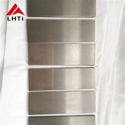 Fixarea fracturii foii medicale de titan